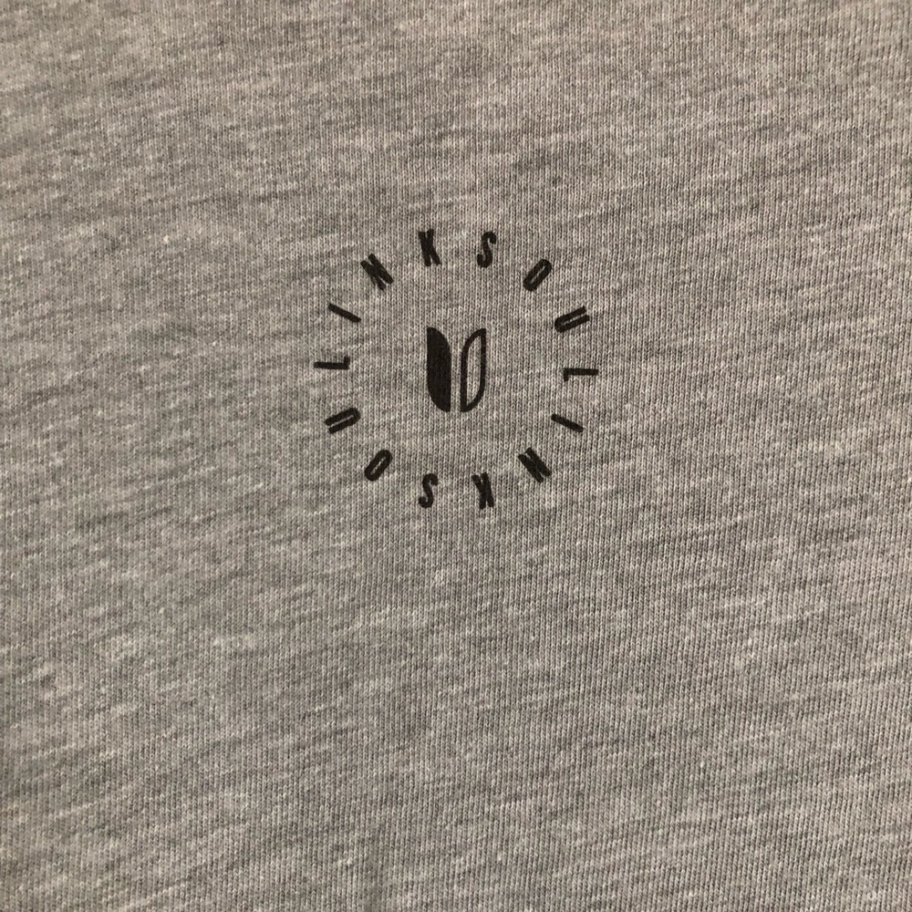 Linksoul Mens Golf T-Shirt NWT Gray Graphic Mandatory Golf Friday Medium - Picture 6 of 7